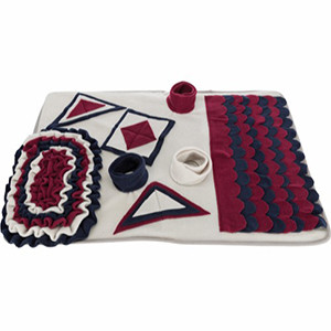 Dog Activity Snusetæppe, Strategi